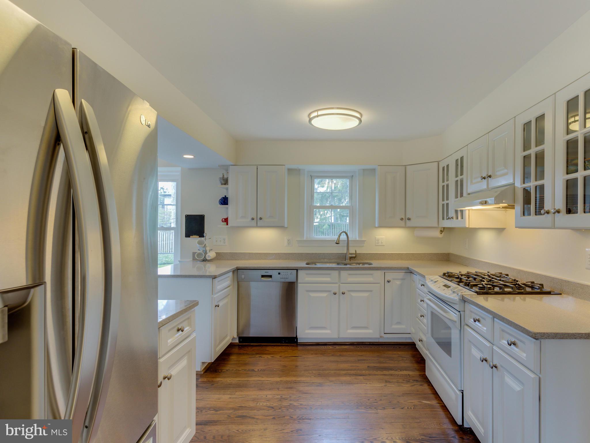 112 E Jefferson St E