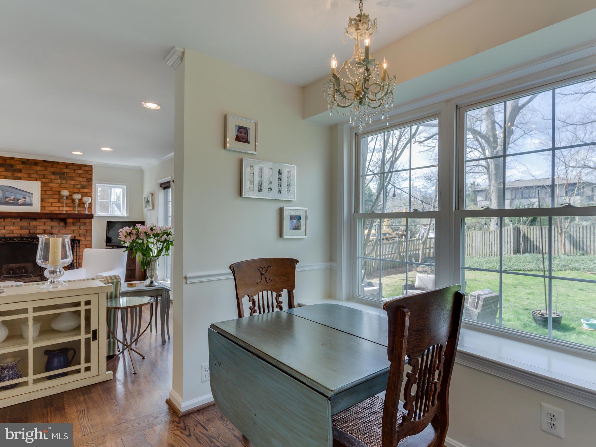 112 E Jefferson St E