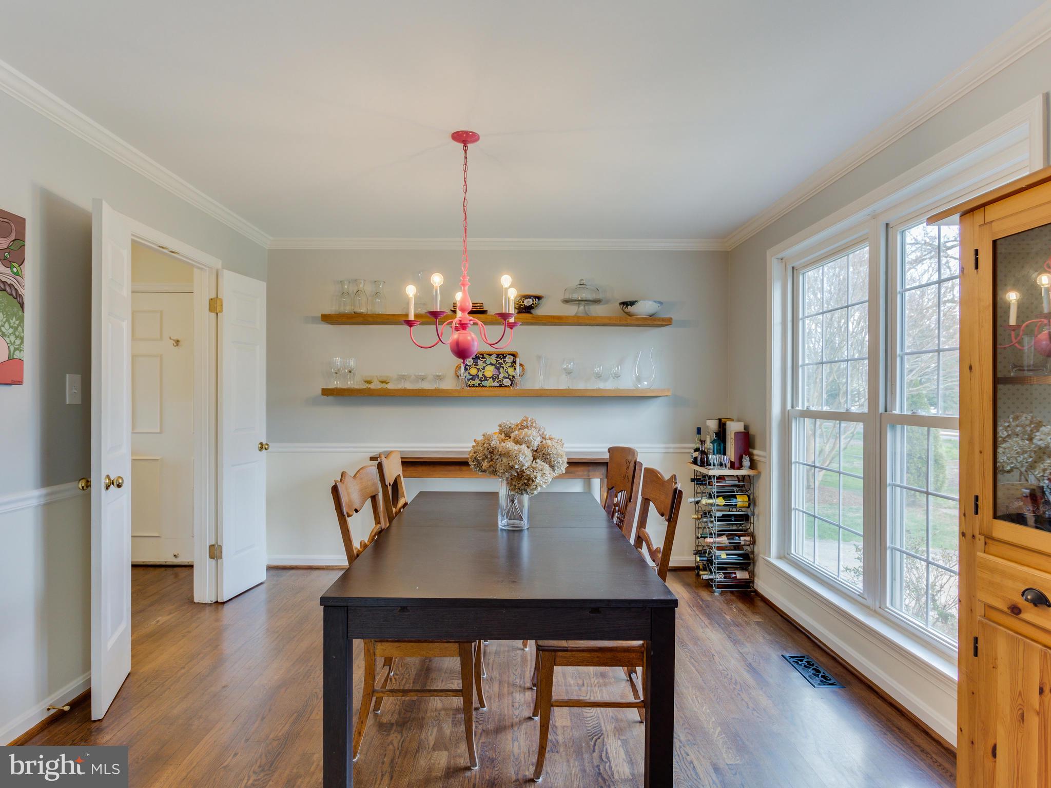 112 E Jefferson St E