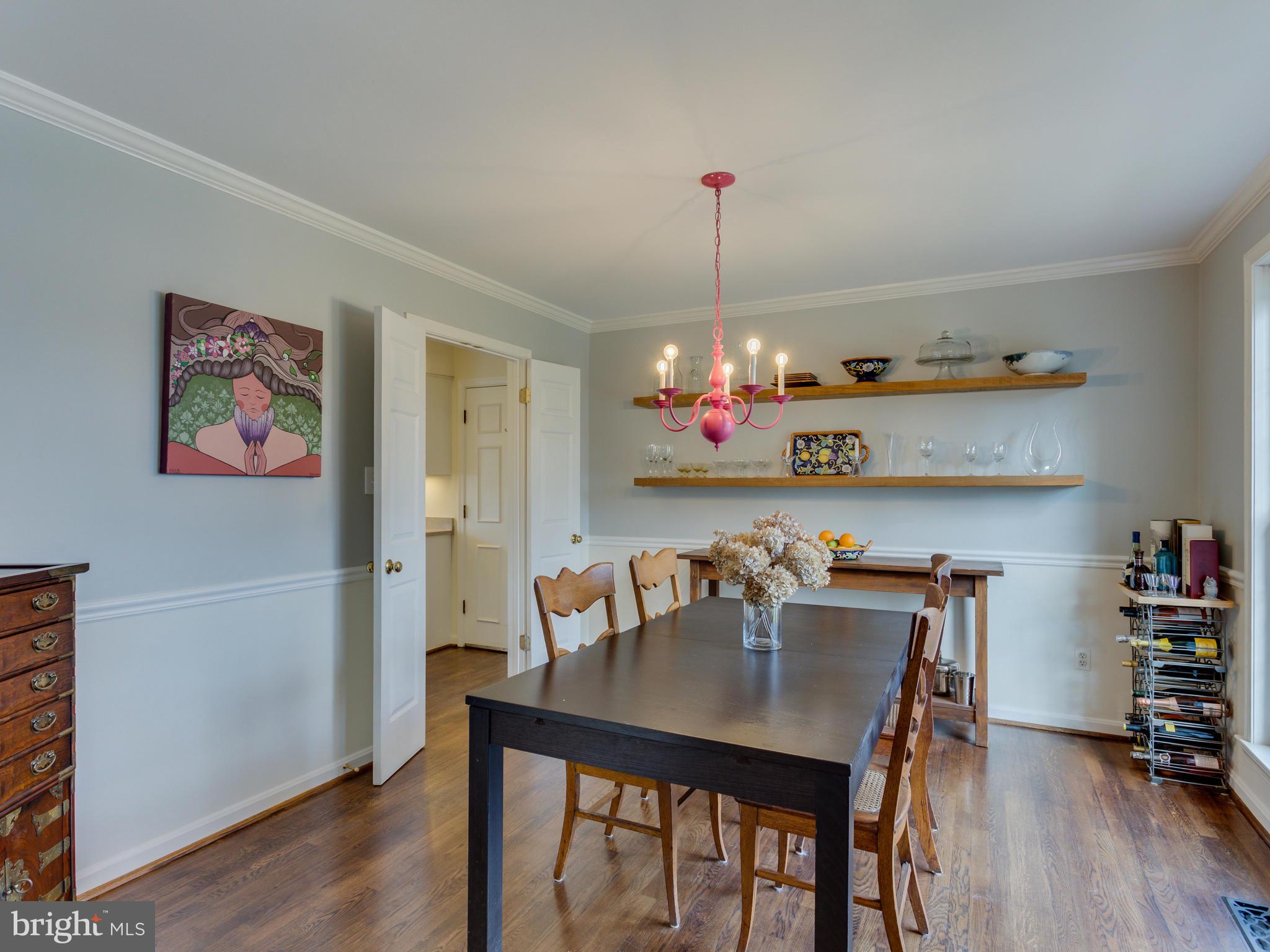 112 E Jefferson St E