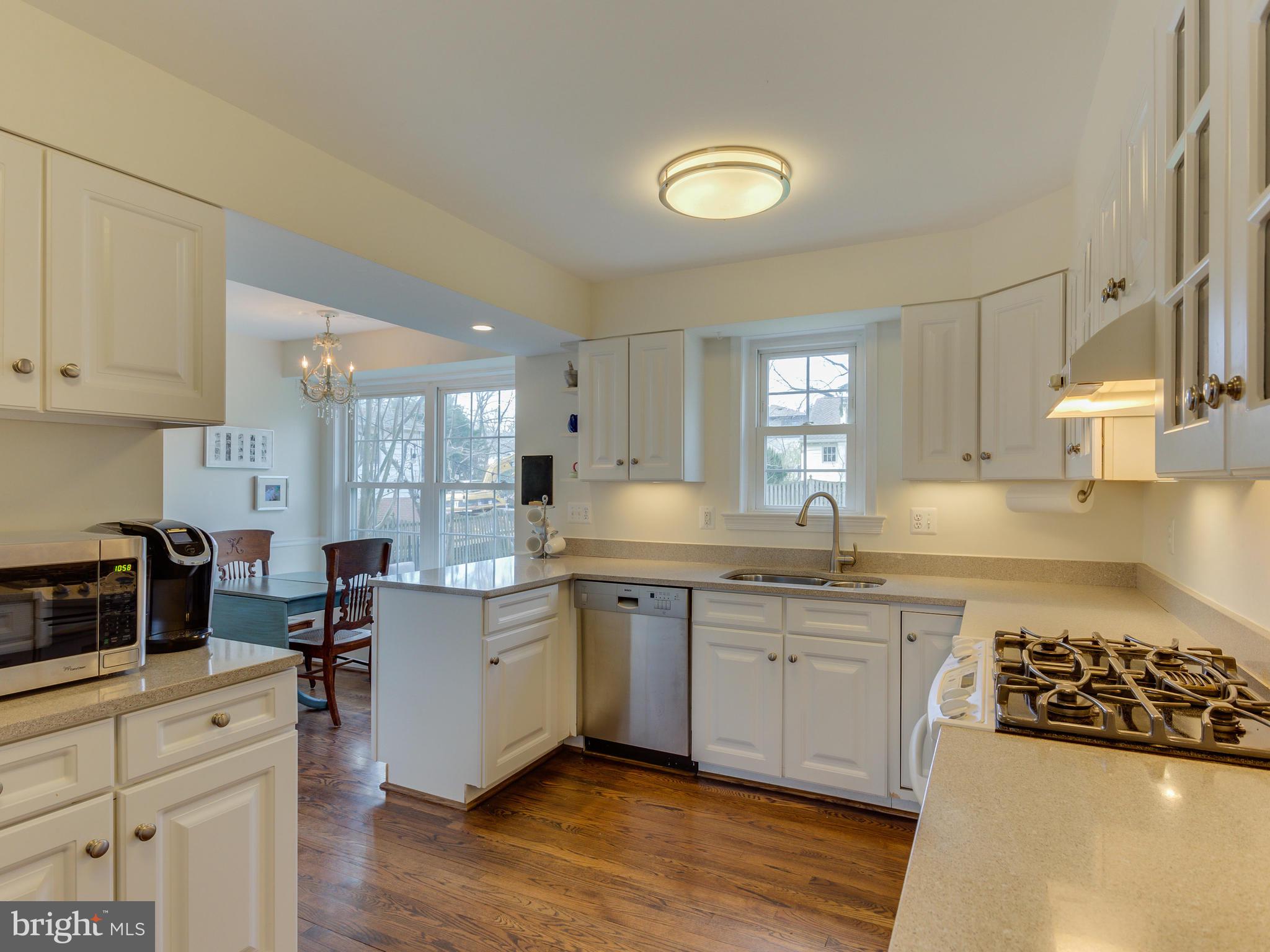 112 E Jefferson St E