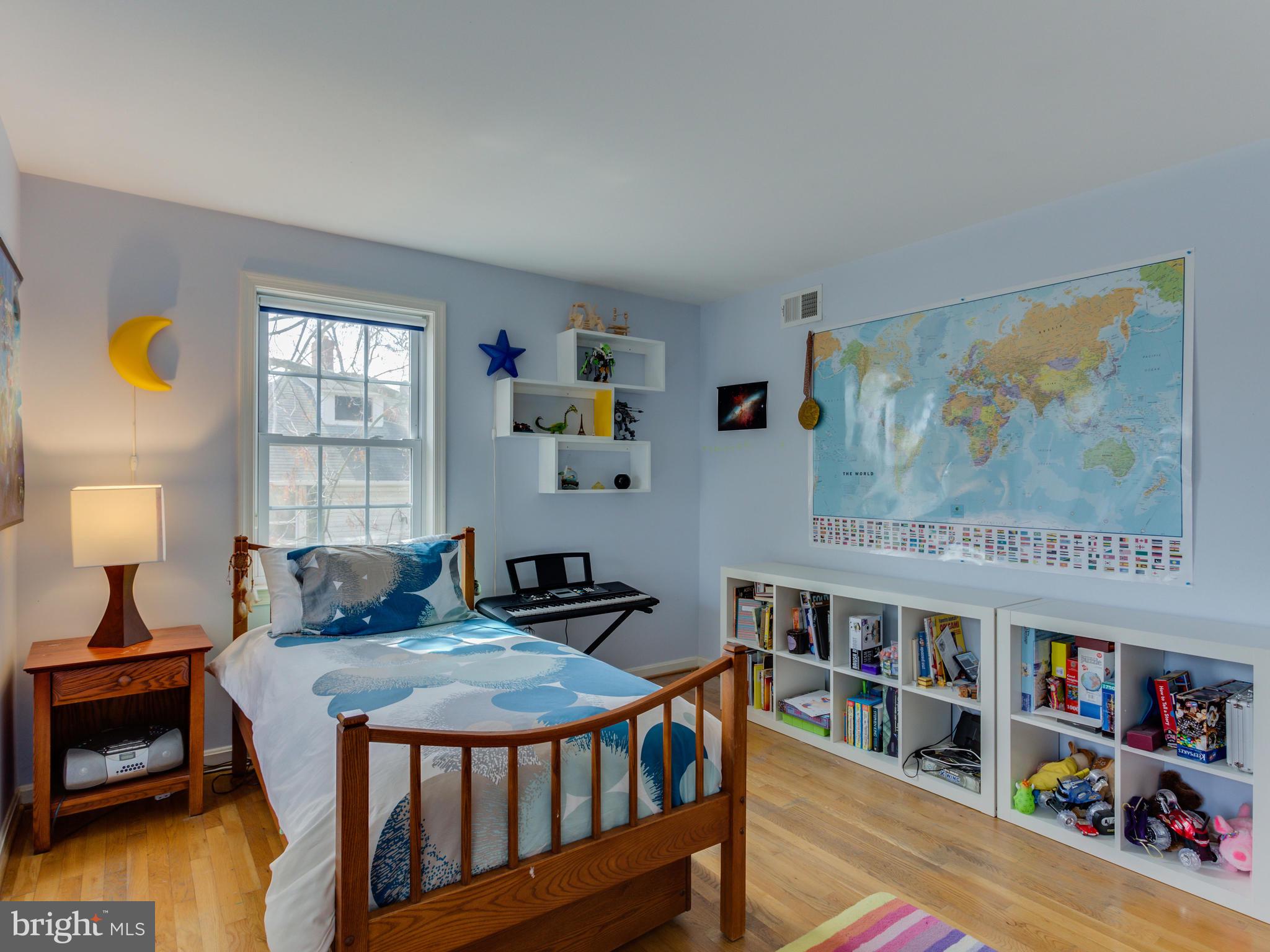 112 E Jefferson St E