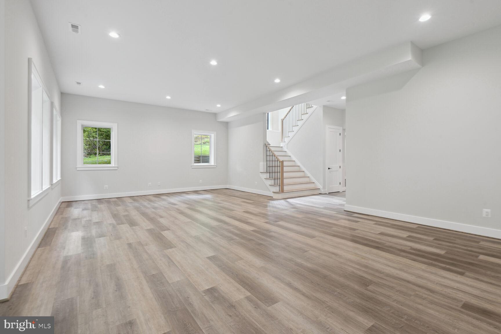 1433 Ironwood Dr