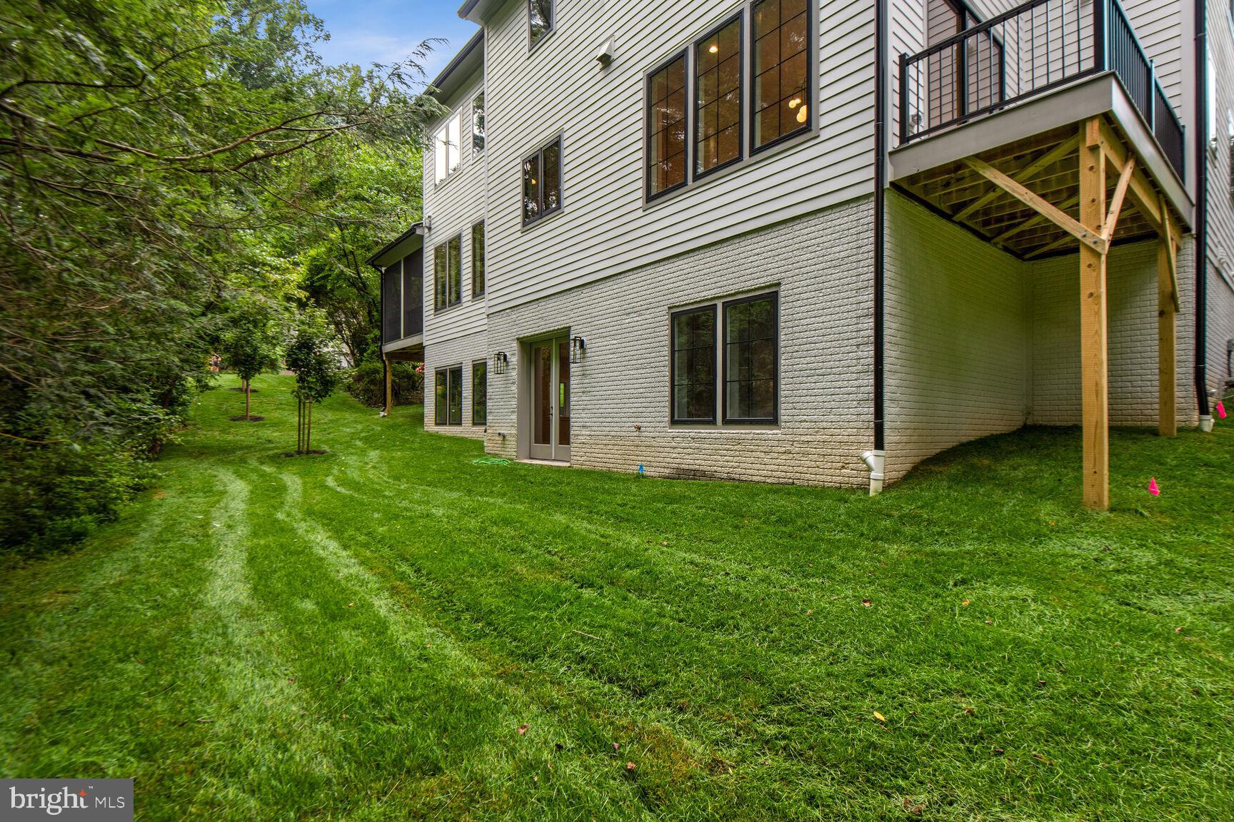 1433 Ironwood Dr