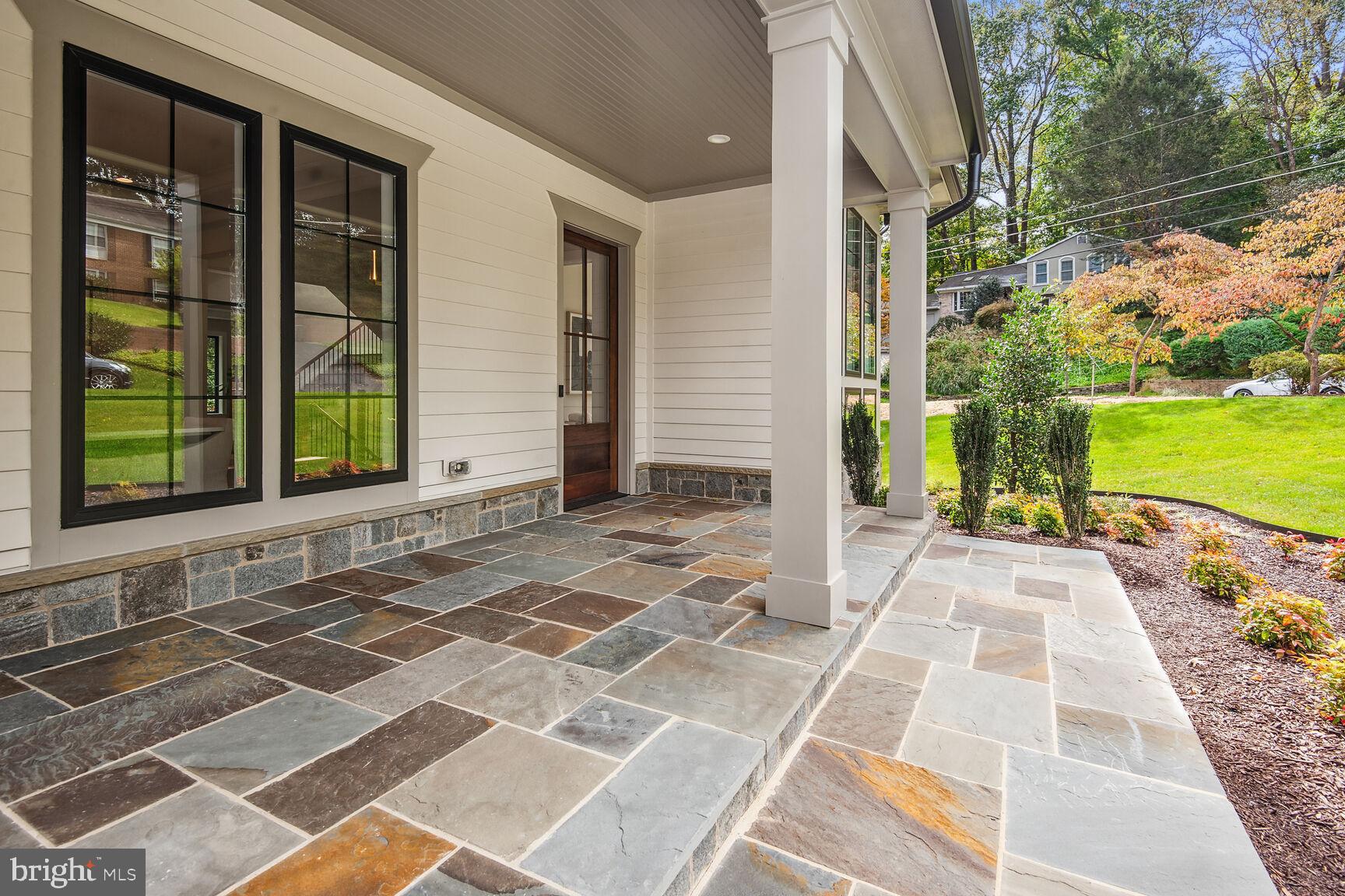 1433 Ironwood Dr
