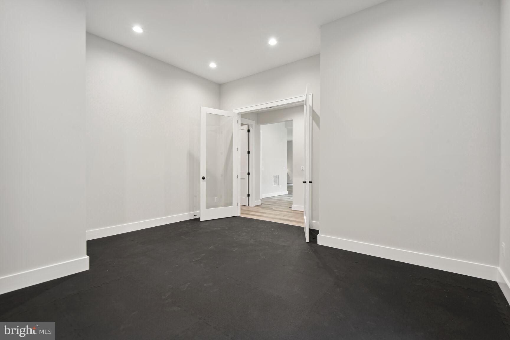 1433 Ironwood Dr