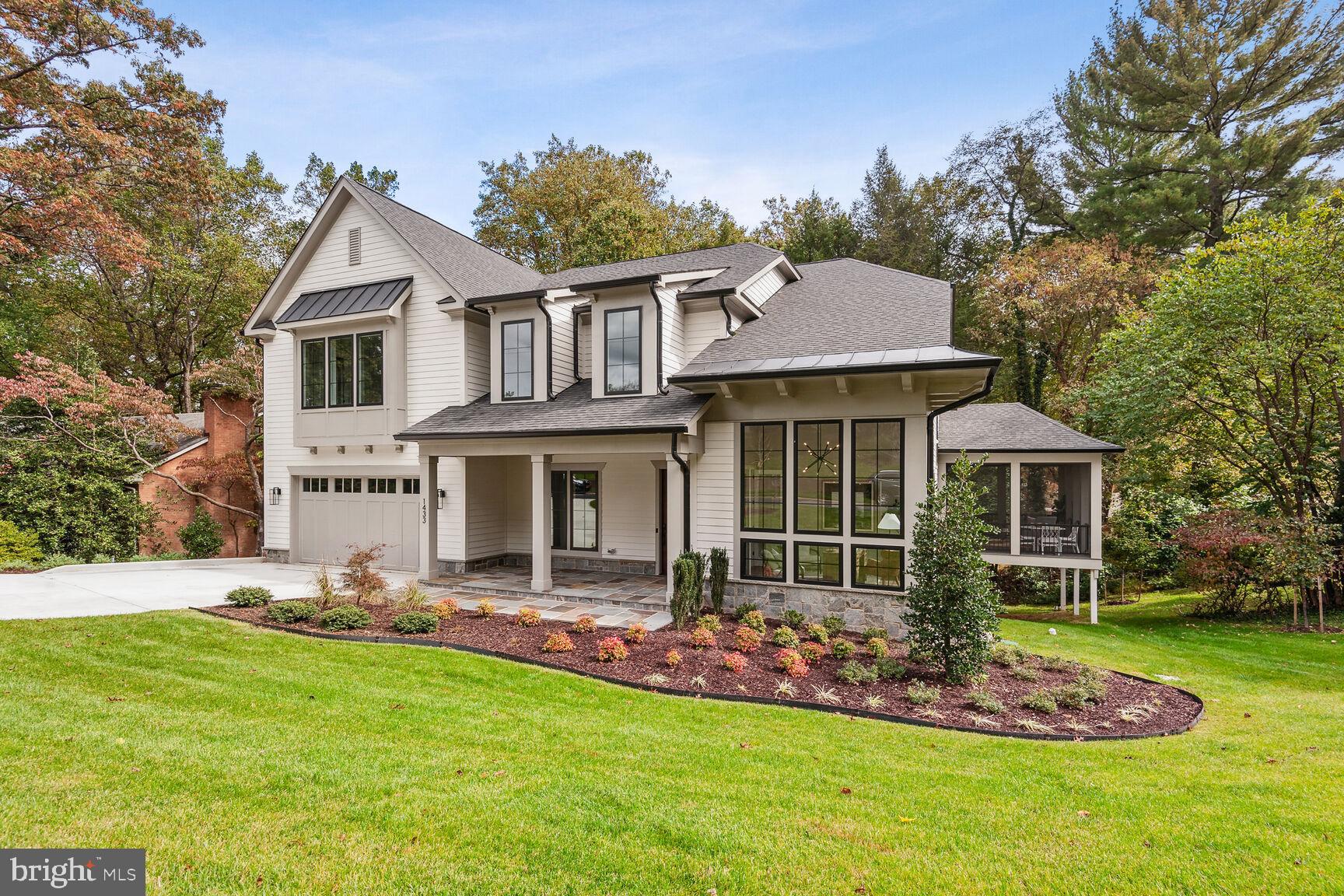 1433 Ironwood Dr