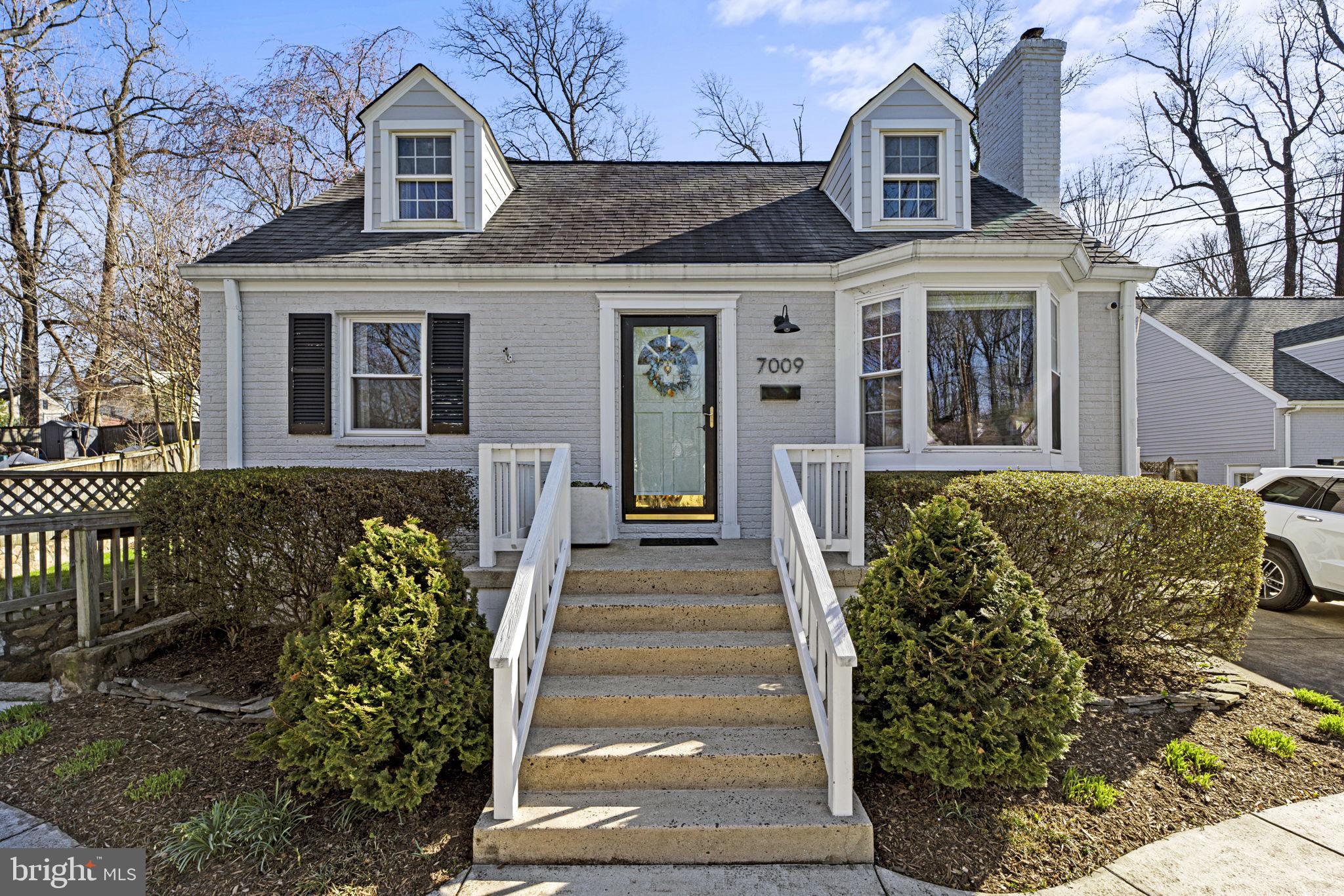 7009 Jefferson Ave