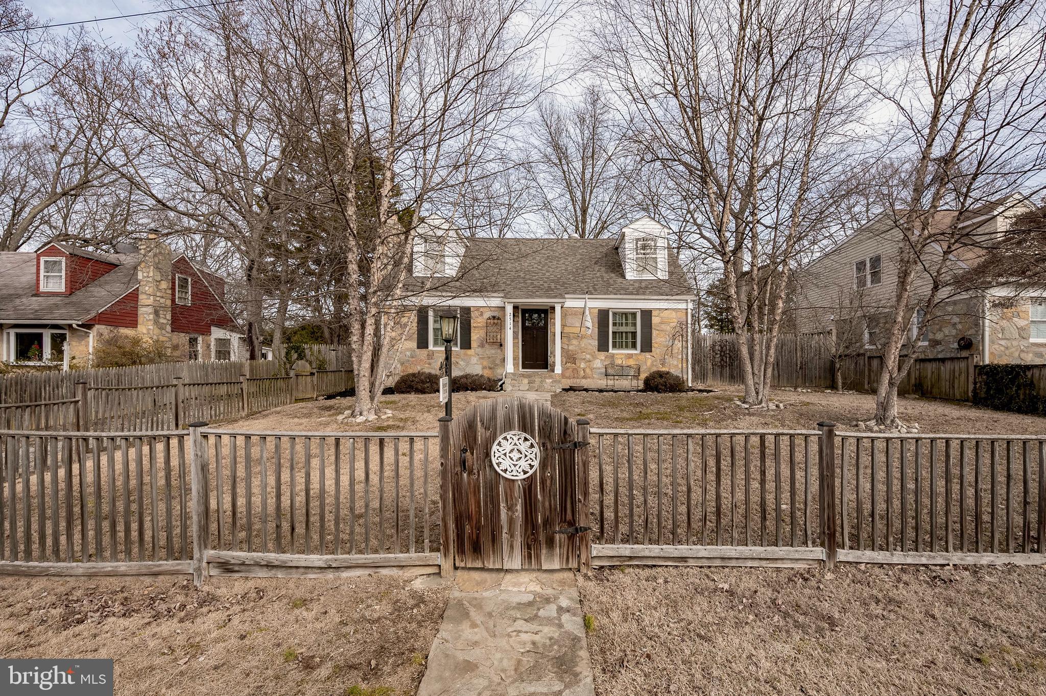 2514 Stone Hedge Dr