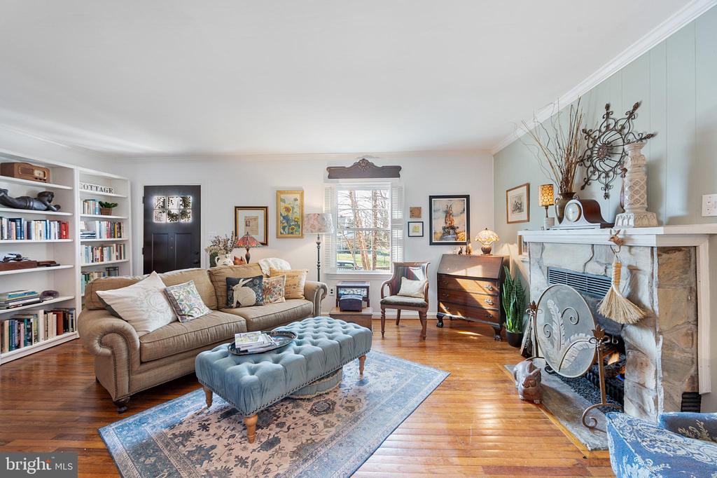 2514 Stone Hedge Dr