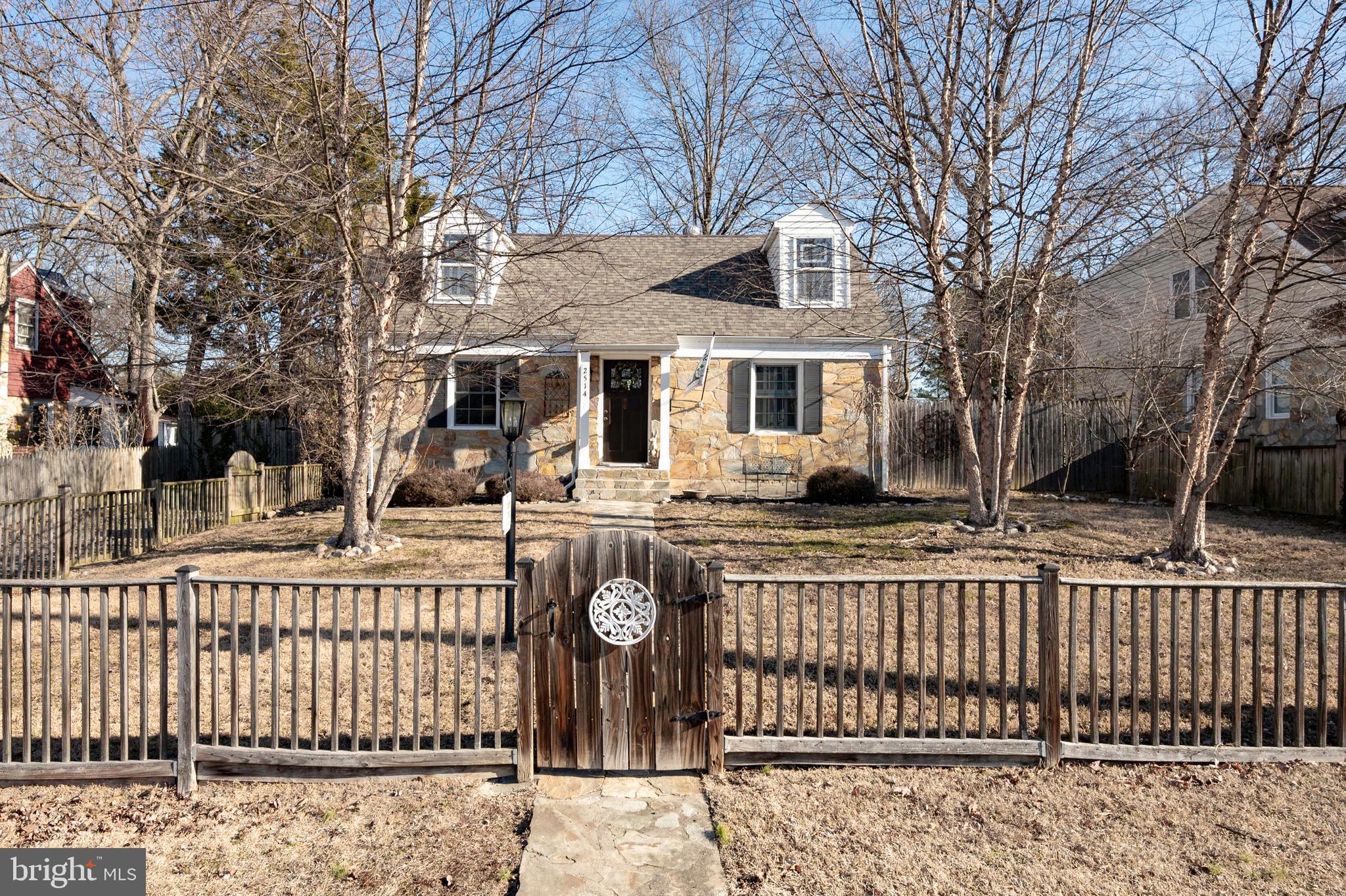 2514 Stone Hedge Dr