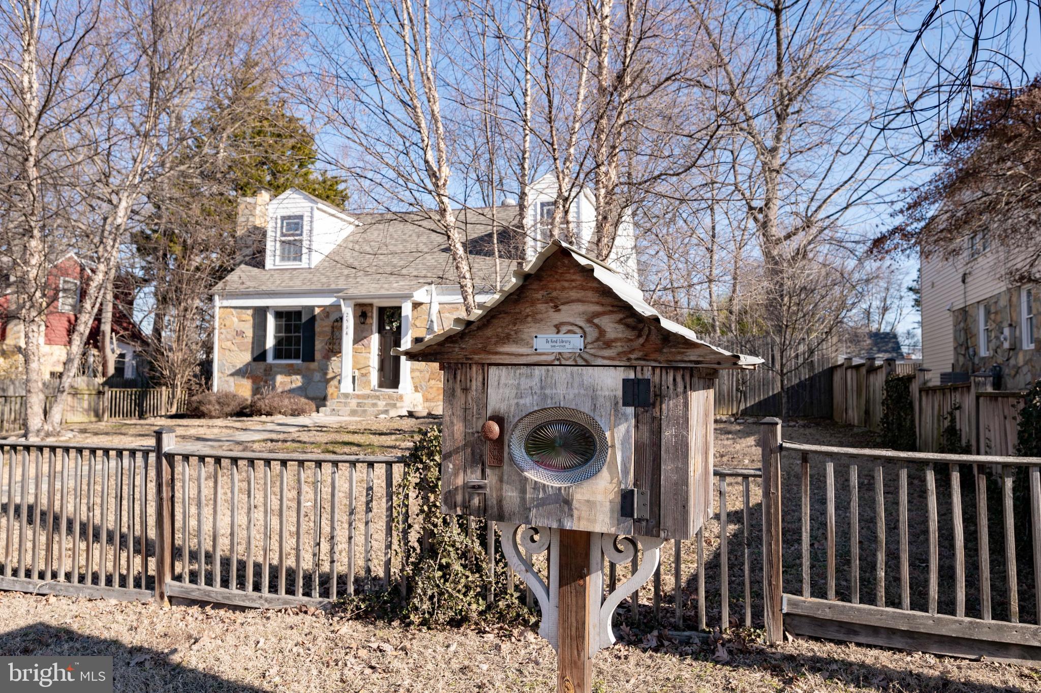 2514 Stone Hedge Dr