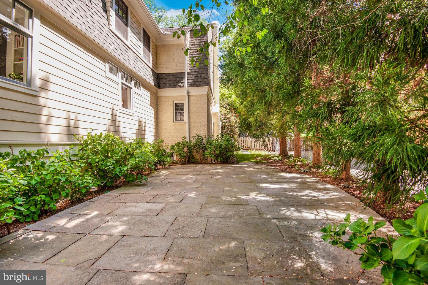 2012 Rockingham St