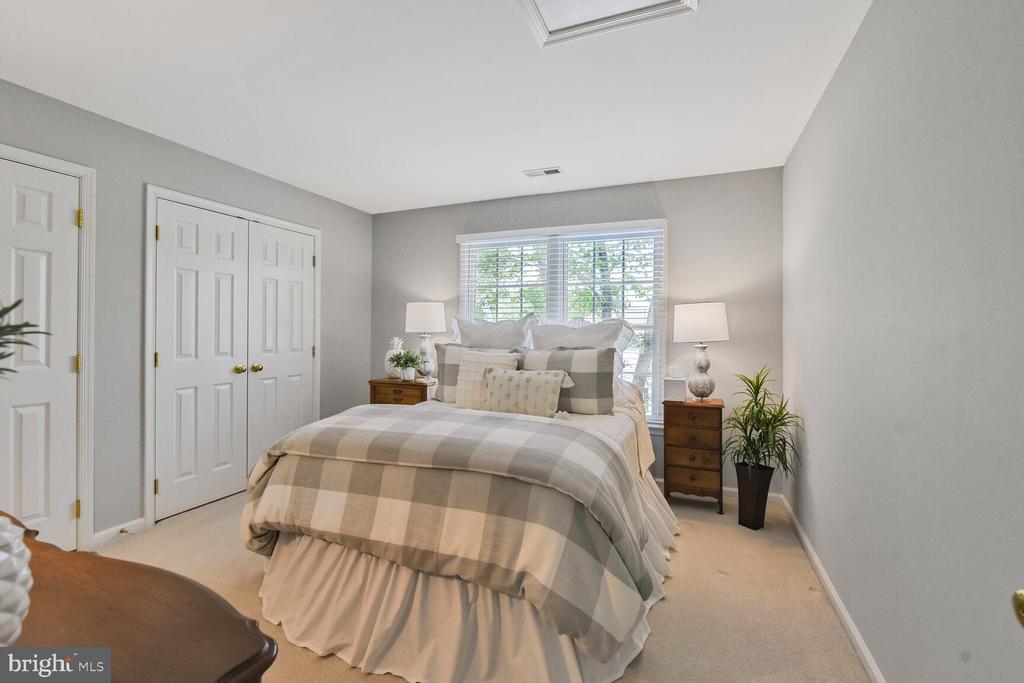 12804 New Parkland Dr