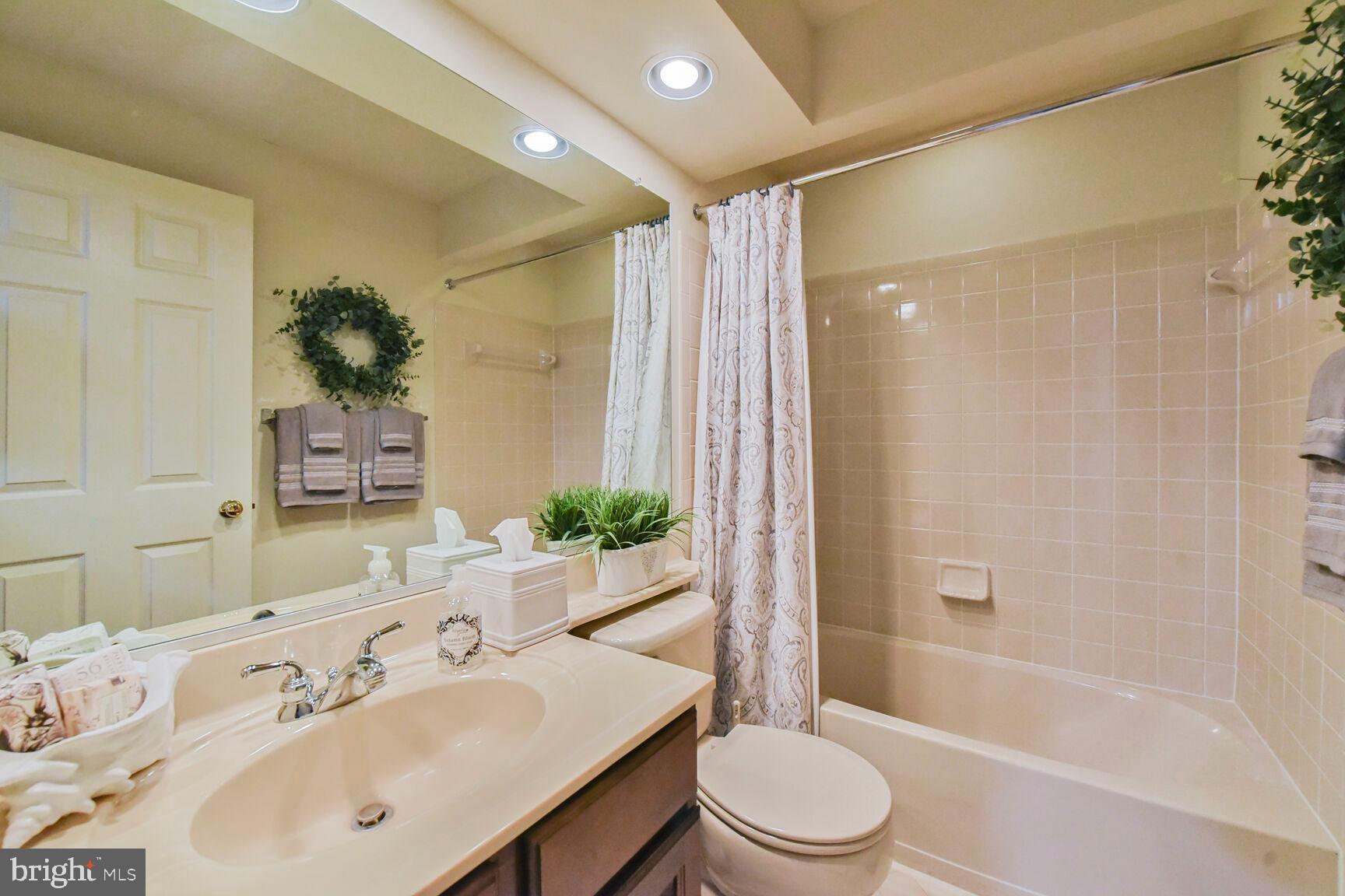 12804 New Parkland Dr