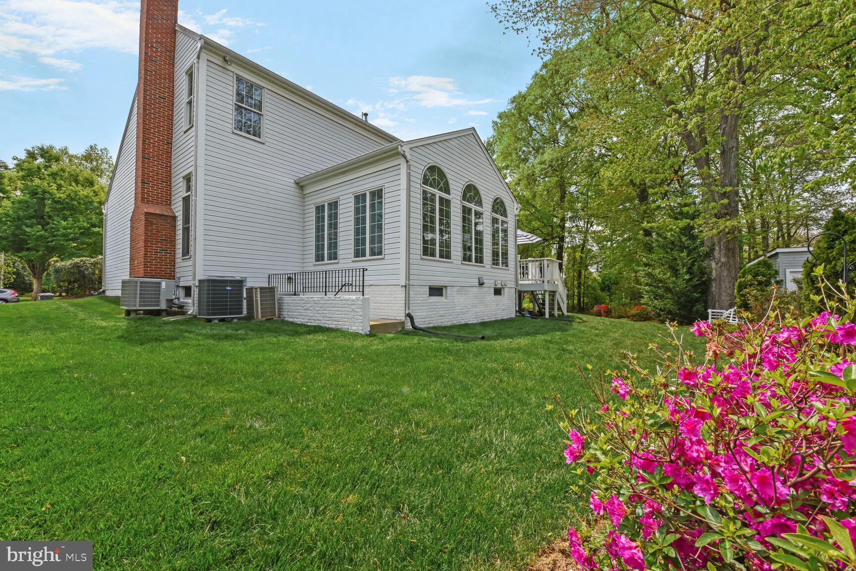 12804 New Parkland Dr