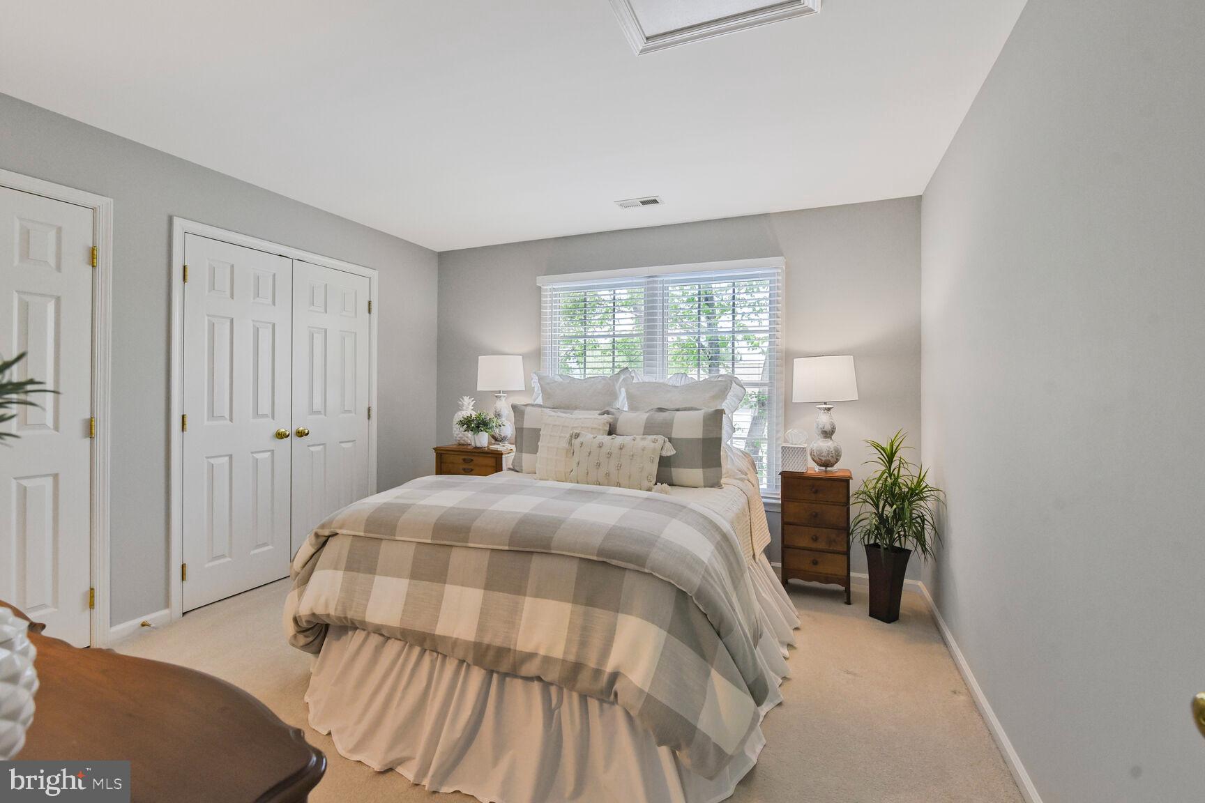 12804 New Parkland Dr