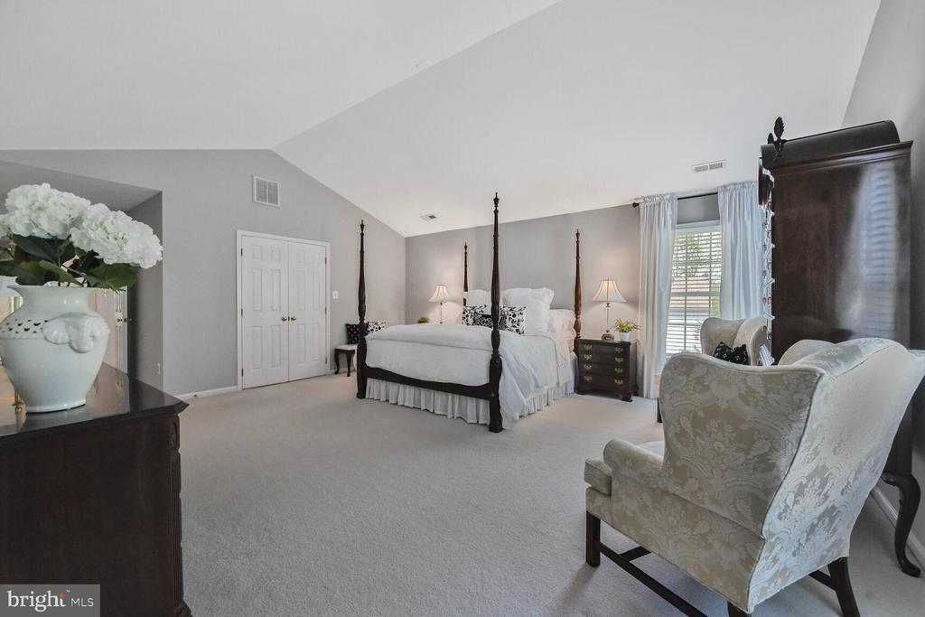 12804 New Parkland Dr