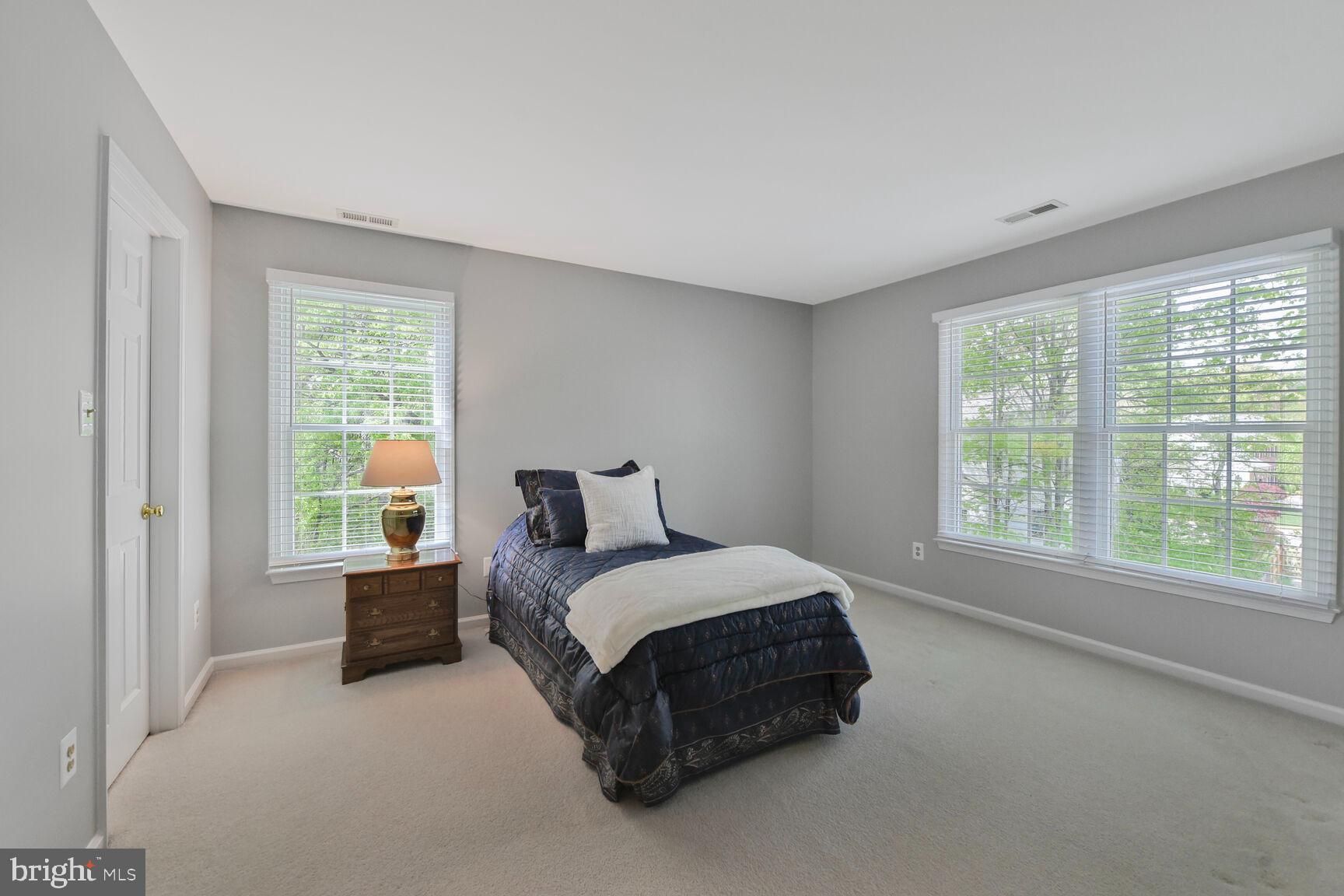 12804 New Parkland Dr