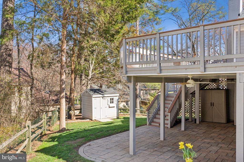 7103 Carnation Ct