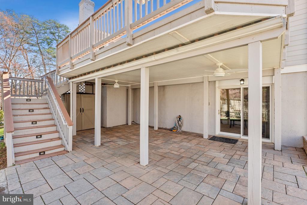7103 Carnation Ct
