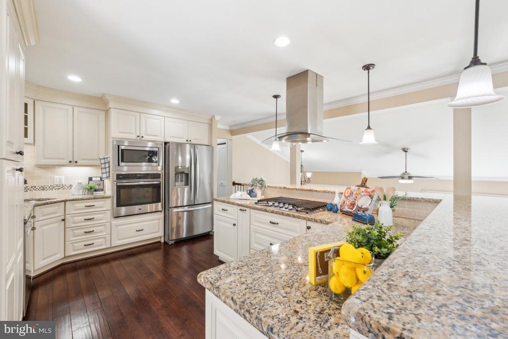 7103 Carnation Ct