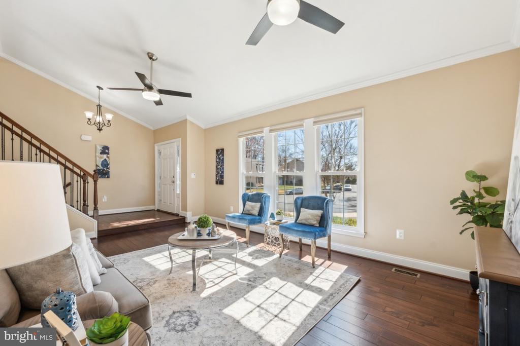 7103 Carnation Ct