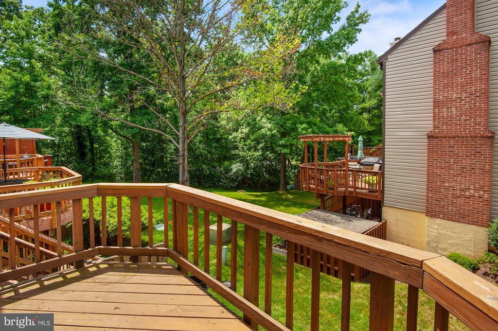11951 SENTINEL POINT CT