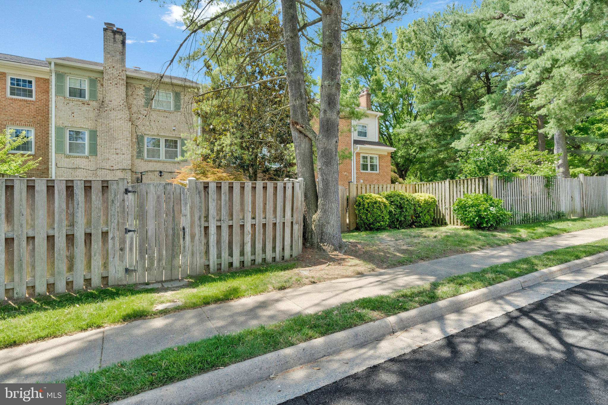 1013 MOOREFIELD HILL GROVE SW