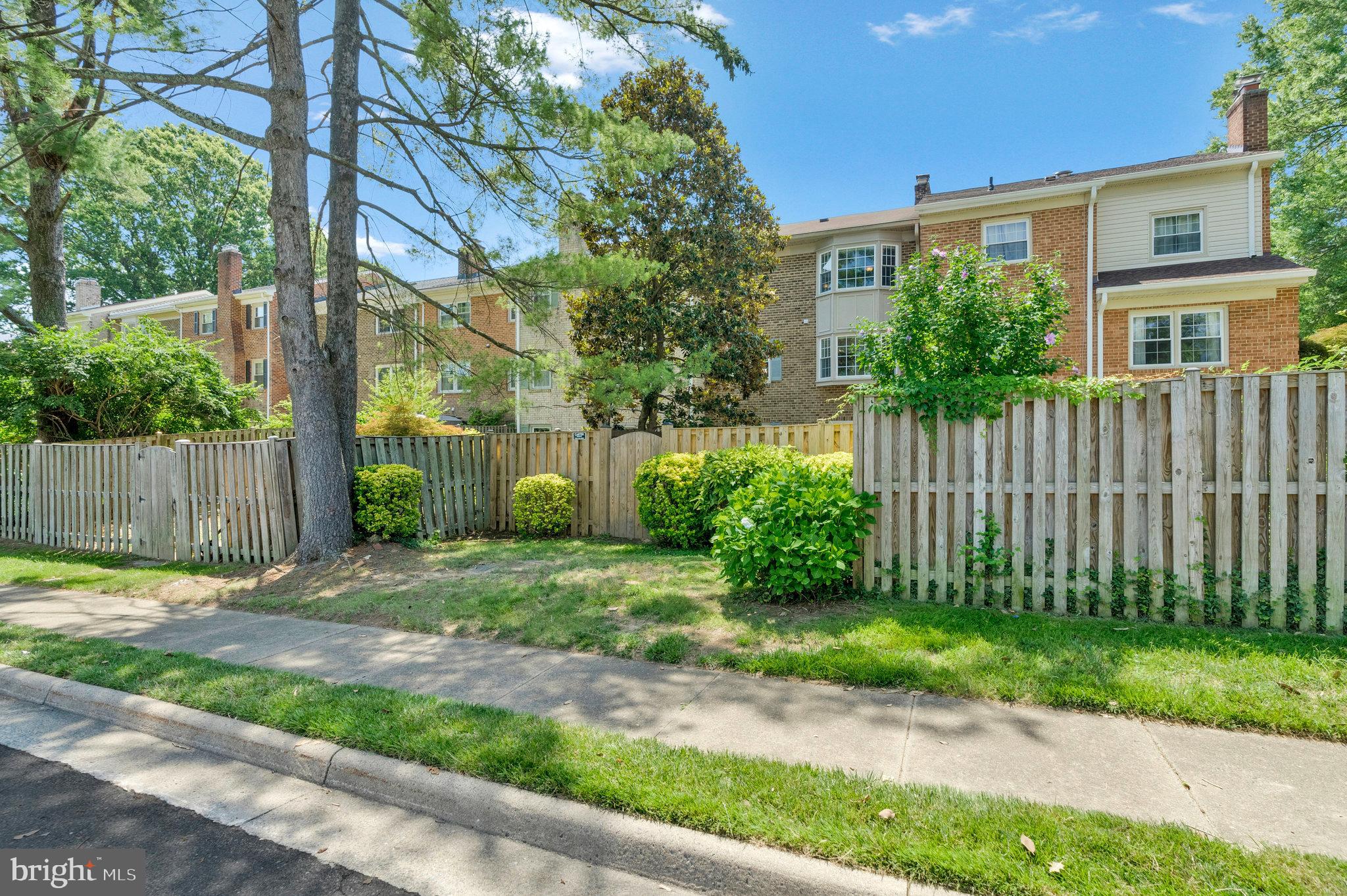 1013 MOOREFIELD HILL GROVE SW