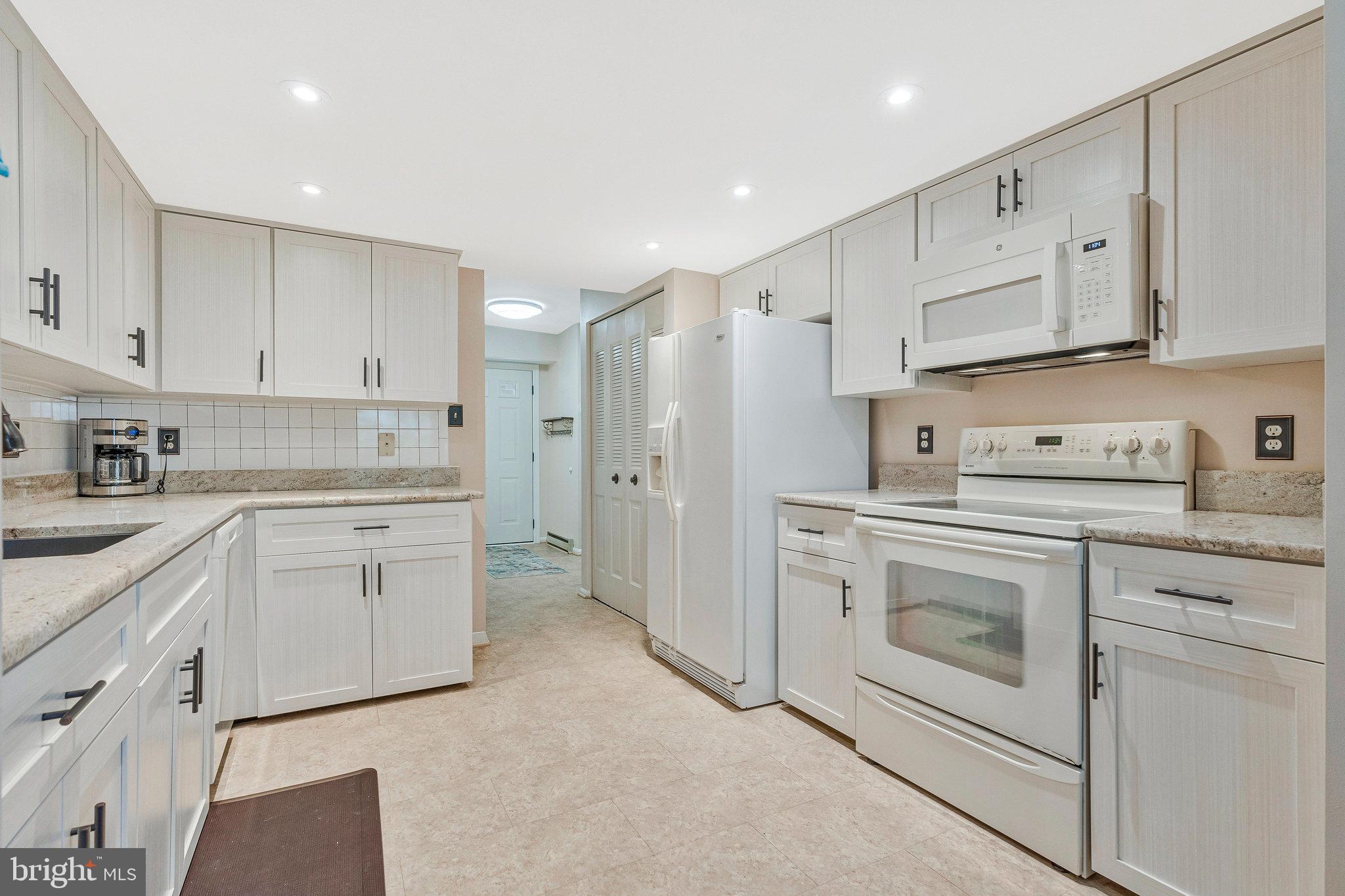 1013 MOOREFIELD HILL GROVE SW