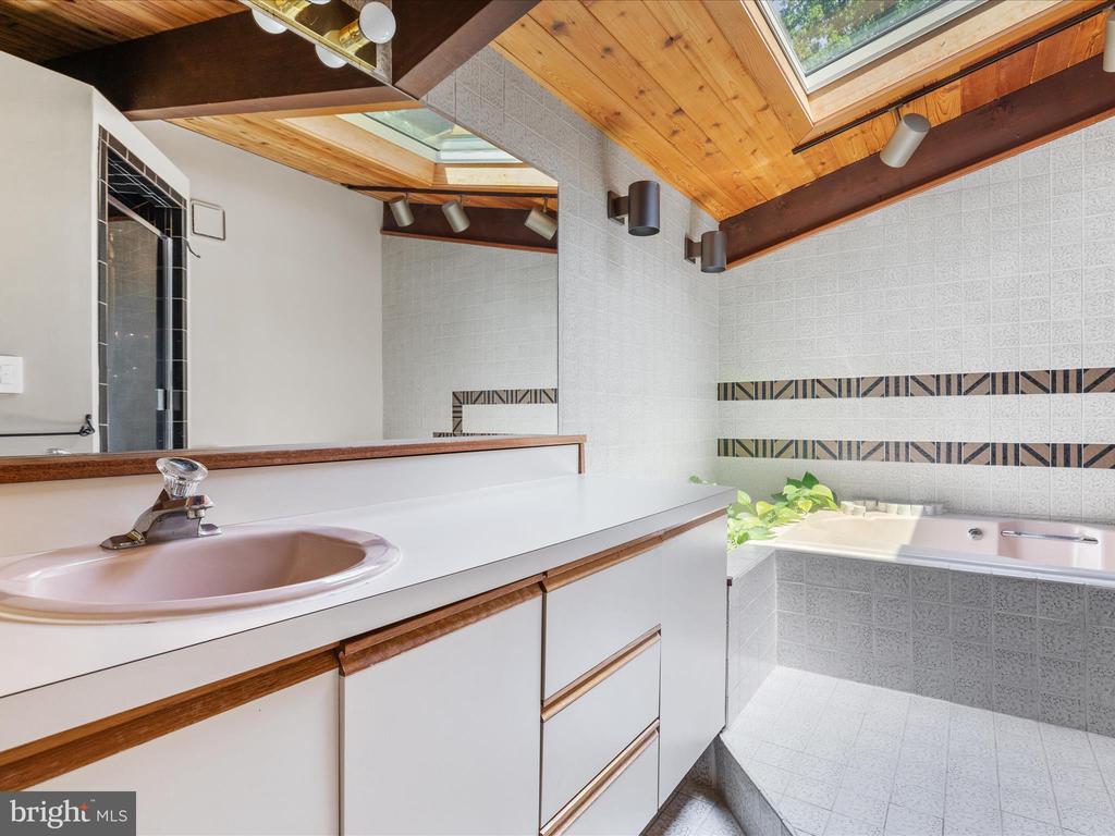 1749 DRESSAGE DRIVE