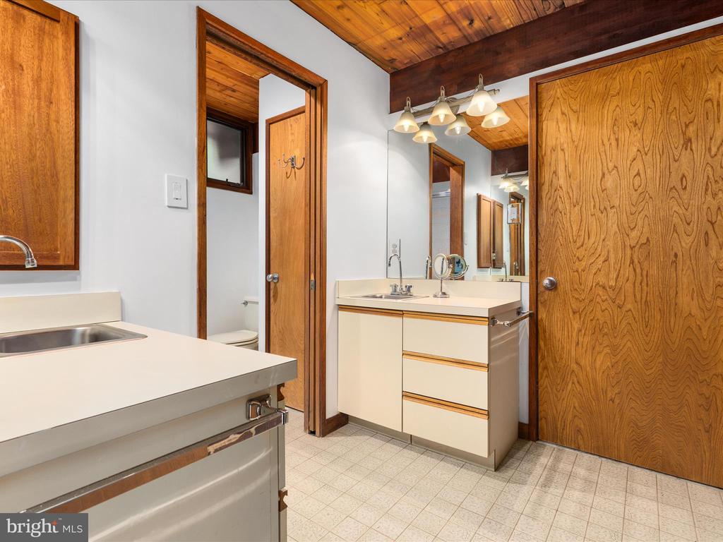 1749 DRESSAGE DRIVE