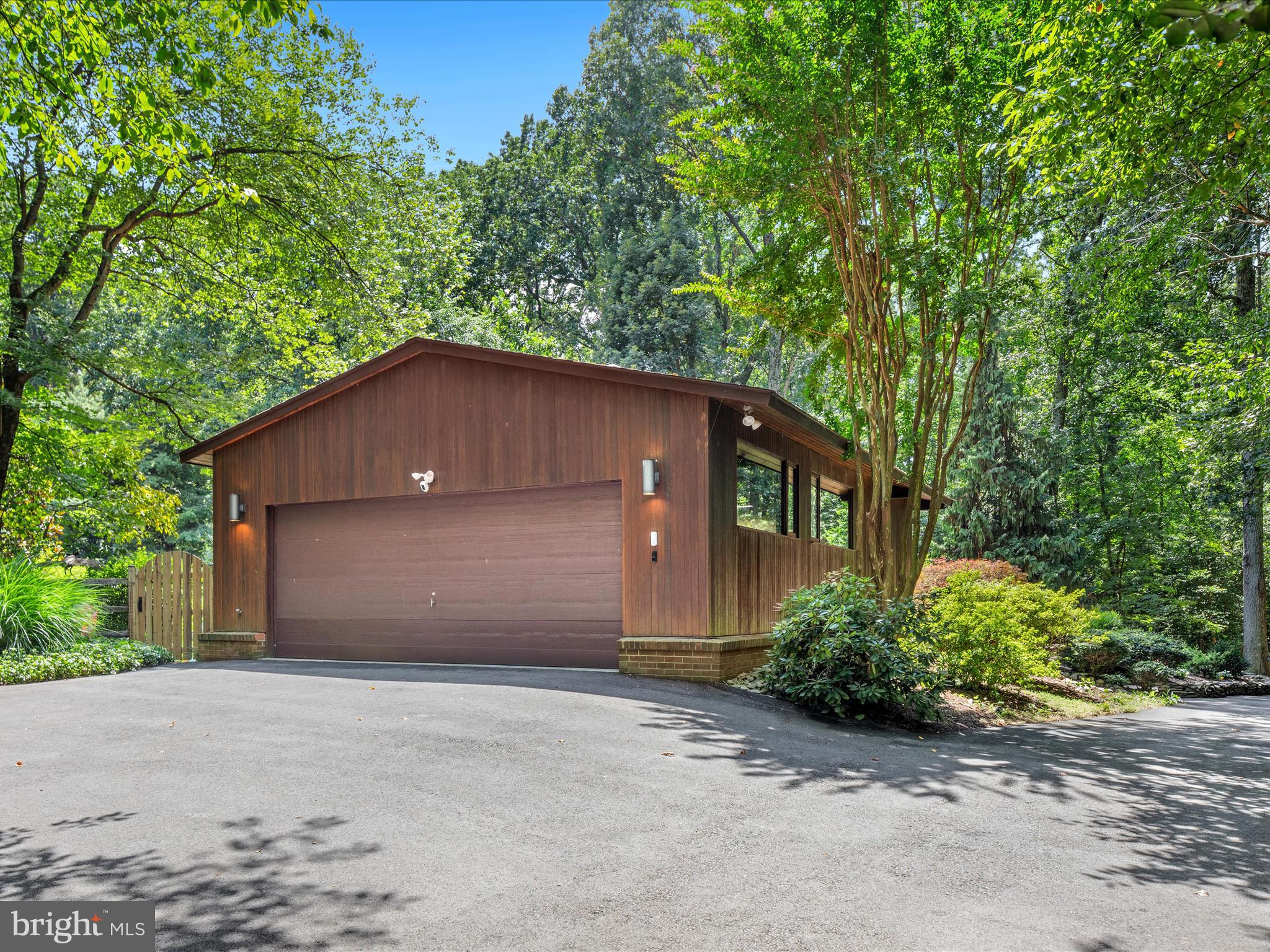 1749 DRESSAGE DRIVE