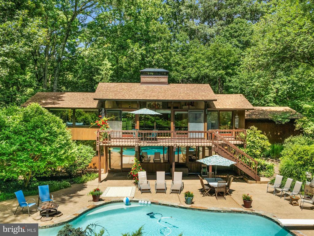 1749 DRESSAGE DRIVE