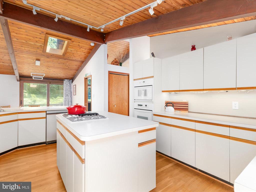 1749 DRESSAGE DRIVE