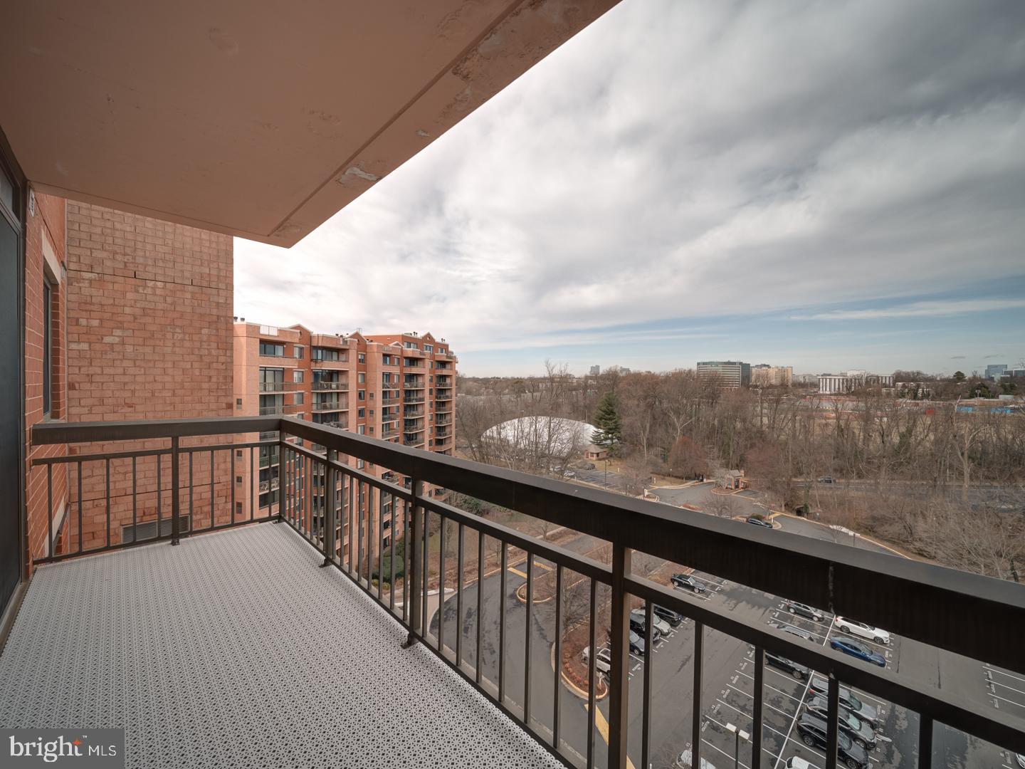 2230 George C Marshall Dr #1127