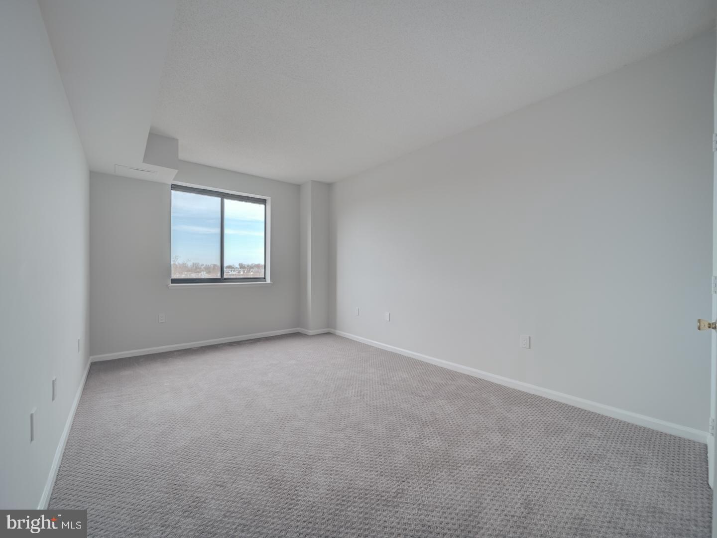 2230 George C Marshall Dr #1127