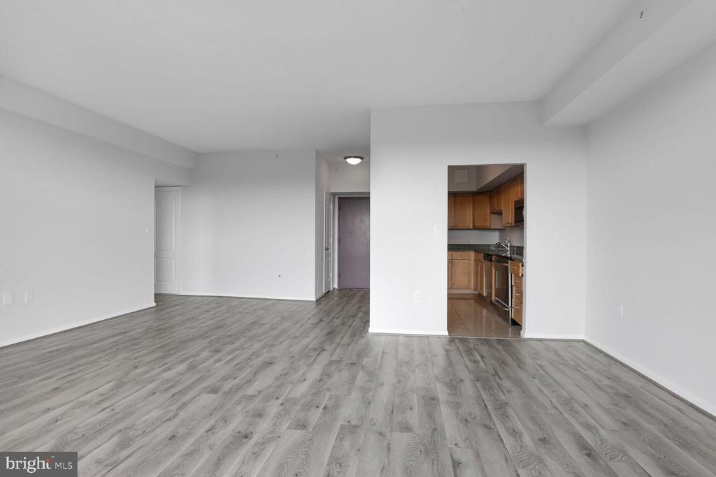 2230 George C Marshall Dr #1127