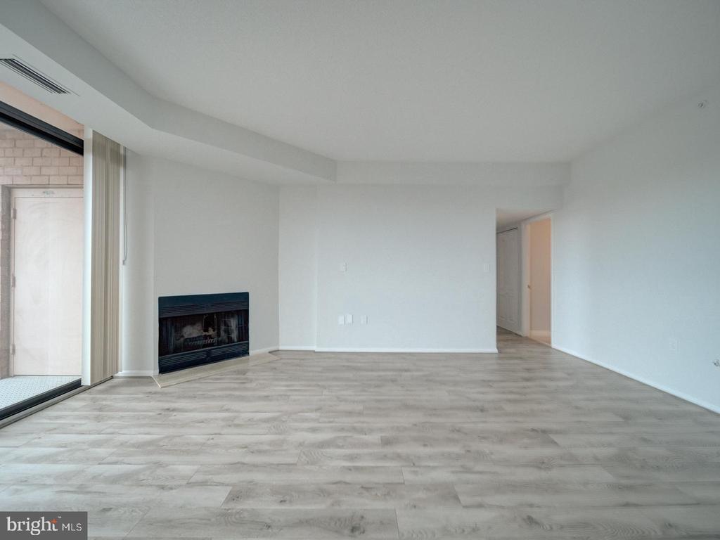 2230 George C Marshall Dr #1127