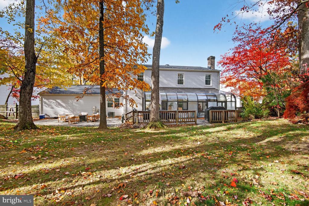 3725 KRYSIA COURT