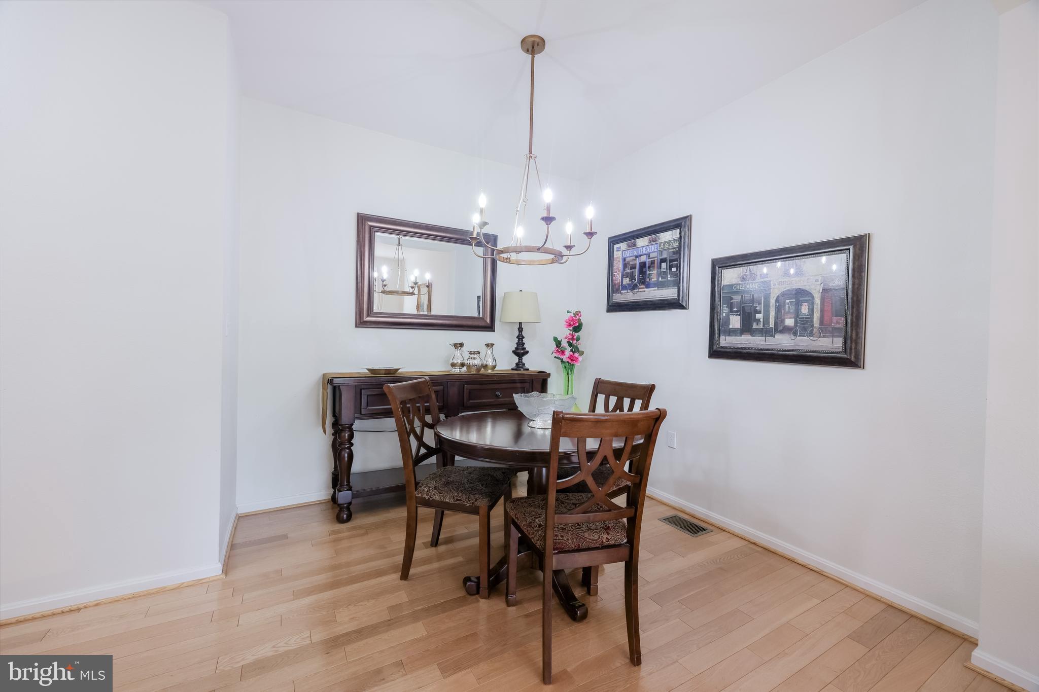 8073 NICOSH CIRCLE LANE 53
