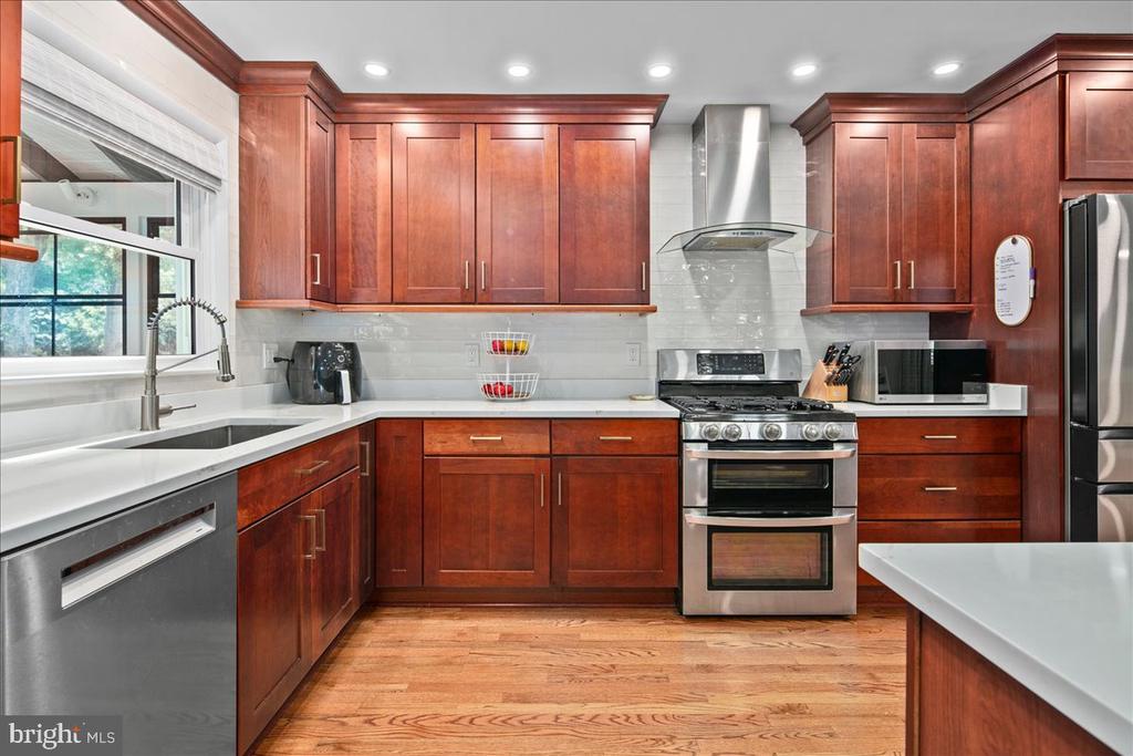 3115 LITTLE CREEK LANE