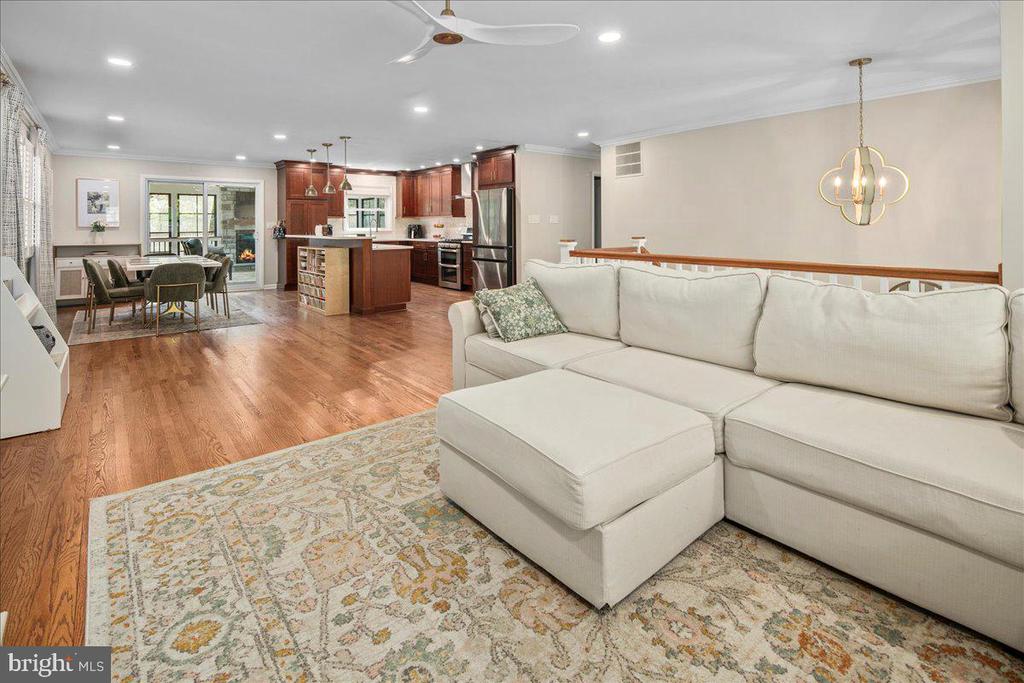 3115 LITTLE CREEK LANE