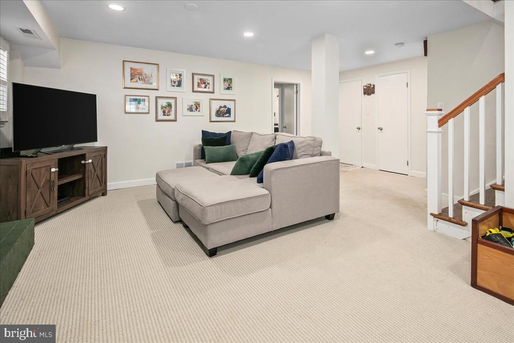 3115 LITTLE CREEK LANE