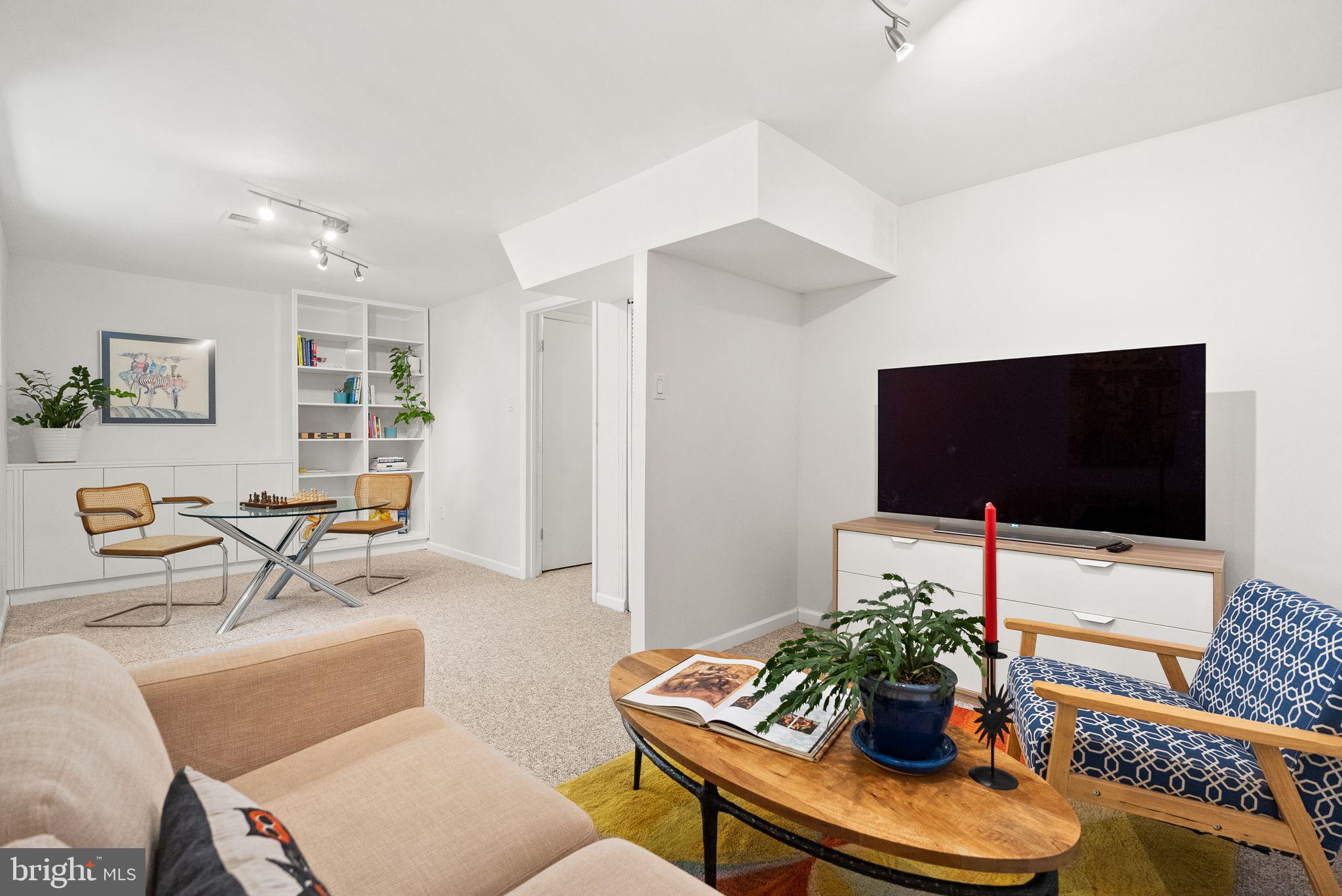3138 ELLENWOOD DRIVE