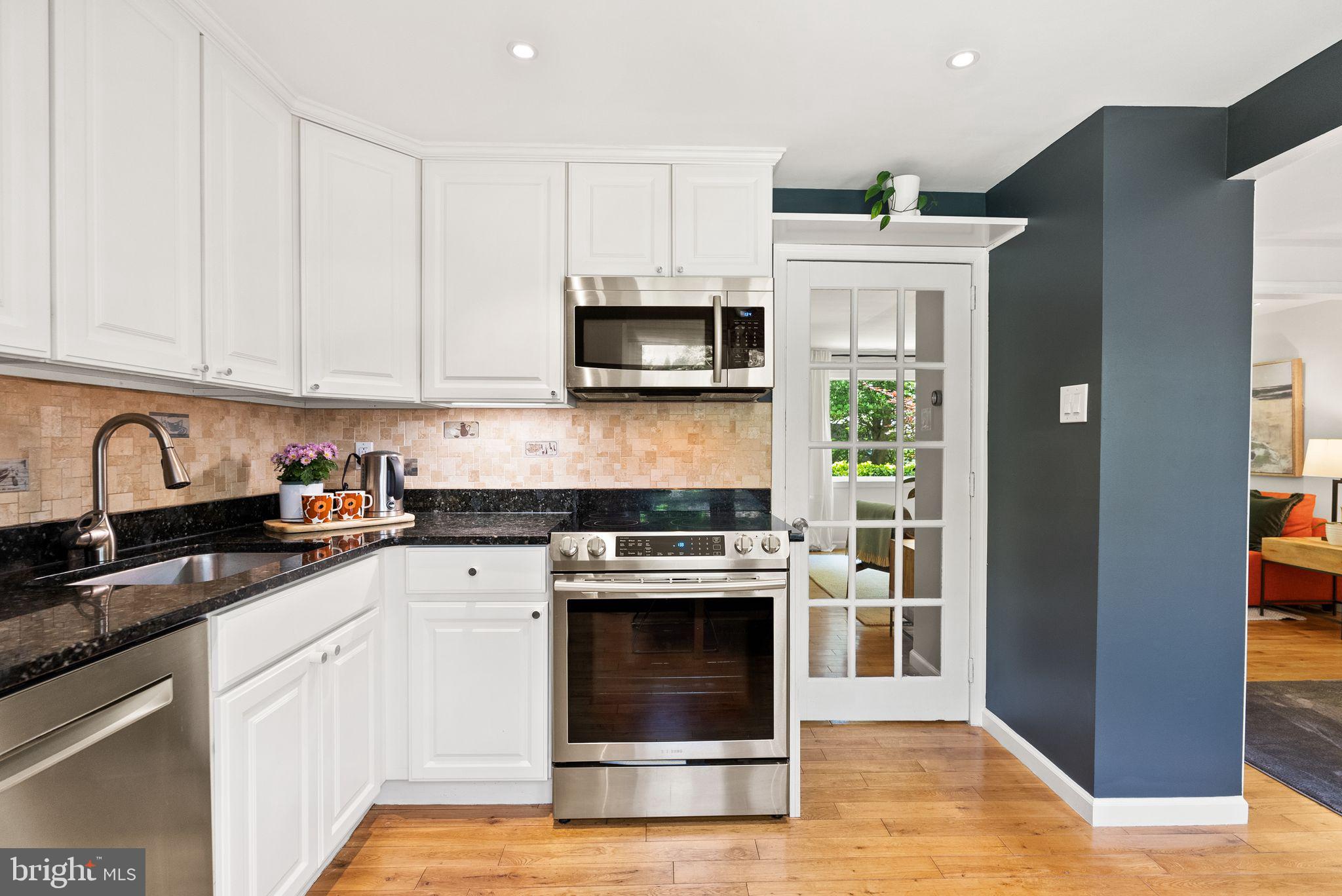 3138 ELLENWOOD DRIVE
