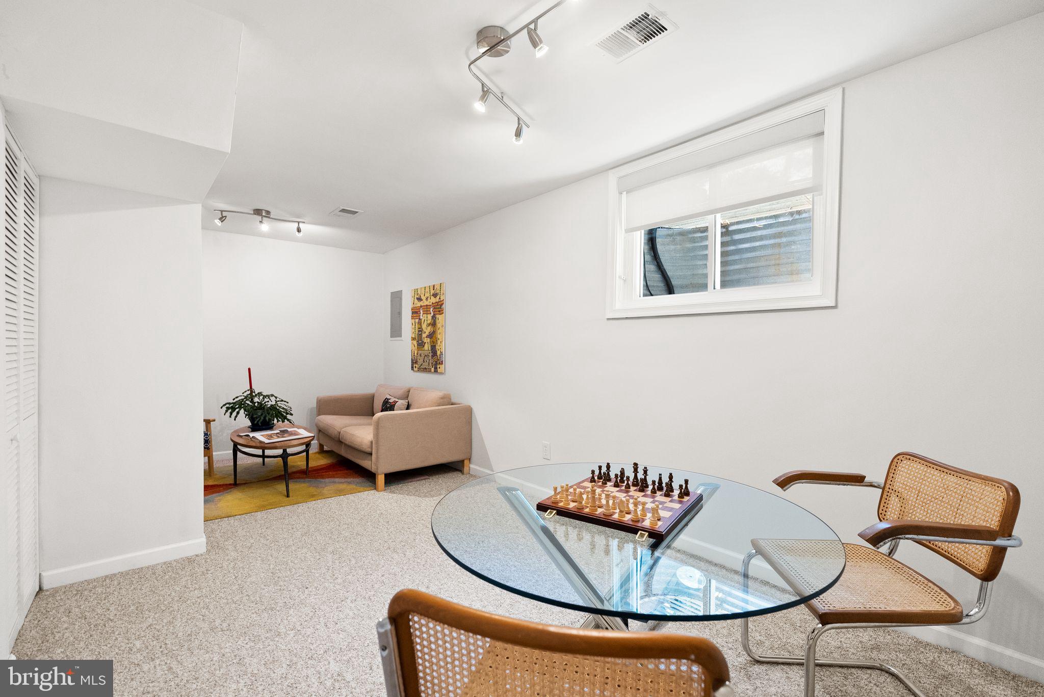 3138 ELLENWOOD DRIVE