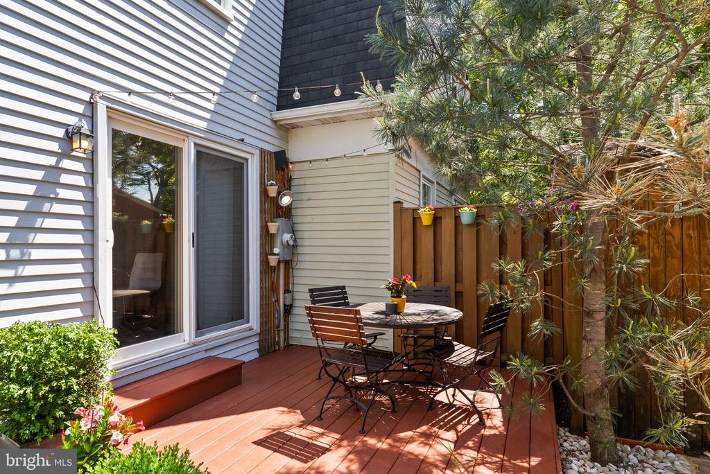 3138 ELLENWOOD DRIVE