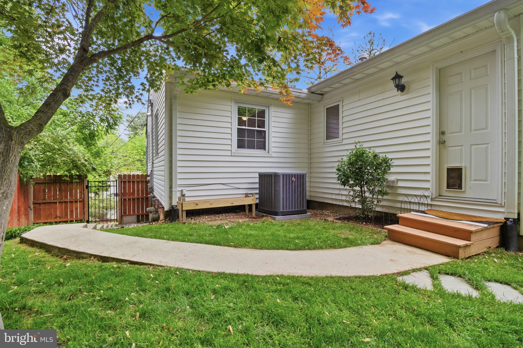 6409 OLD DOMINION DRIVE